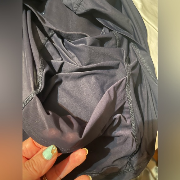 Athleta Dream Support Top, Size L - Picture 2 of 4